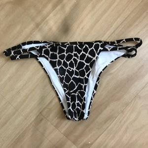 Itsy bikini bottoms